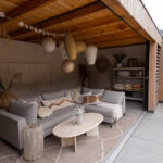 Overkapping met schuur 1200x350cm type 'Marjolein Bouhuijzen'