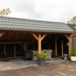 Drentse kapschuur met tuinset