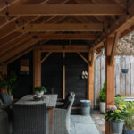 Drentse kapschuur met tuinset