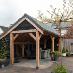 Drentse kapschuur met tuinset