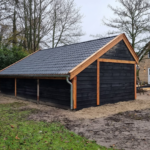 Douglas Drentse kapschuur met schuur 900x500cm Zandberg