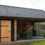 Douglas zadeldak met schuur 700x400cm Den Haag